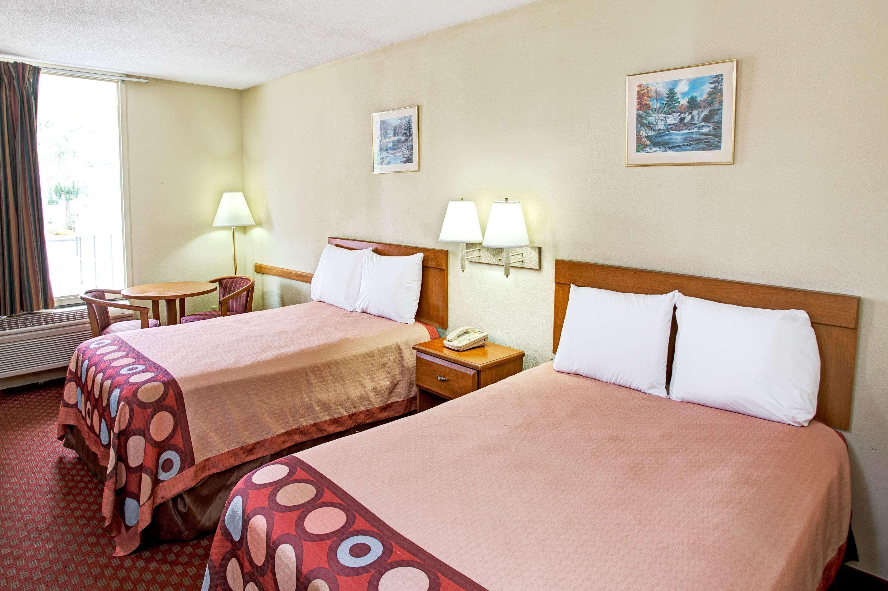 Super 8 By Wyndham Walterboro Hotell Eksteriør bilde